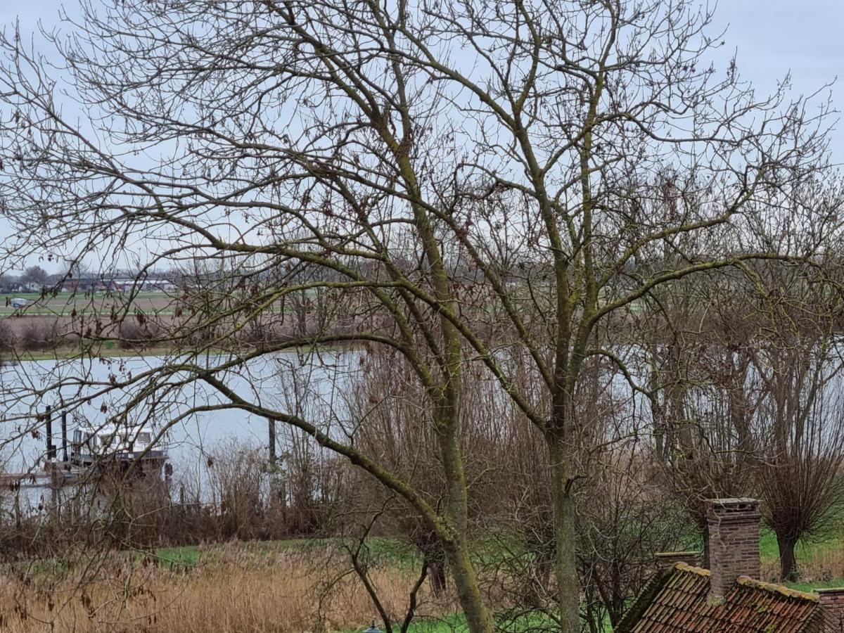 B&B Maaslandje Wijk en Aalburg Exteriör bild